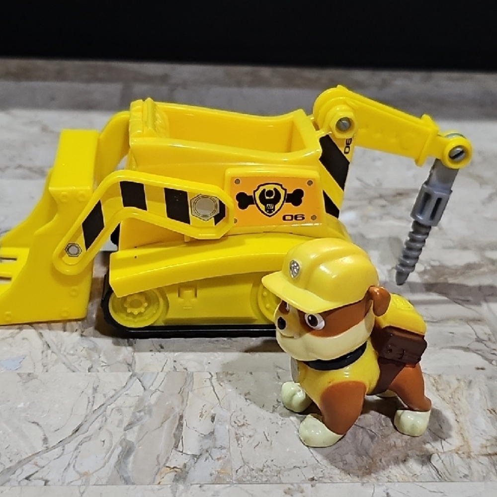 Paw Patrol‎ Rubble Bulldozer Vehicle with Figure Playset Digging Yellow Toy